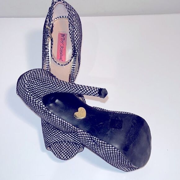 Betsey Johnson ankle strap 5.5” black textured stilettos - Picture 4 of 4